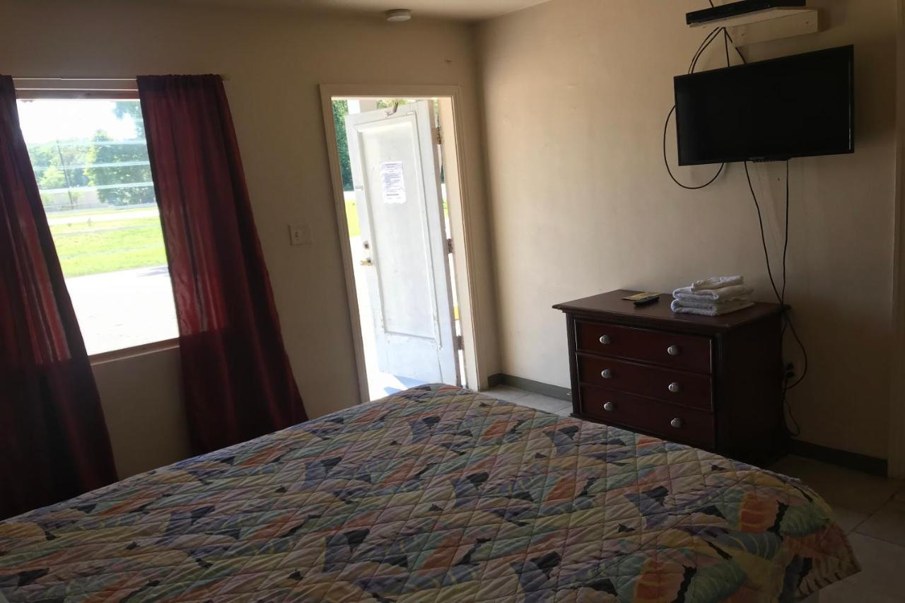 Hotel O Near Fanning Springs State Park Us Hwy 98 Old Town 外观 照片
